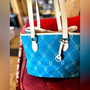 Dooney & Burke nautical aqua grande tote in excellent condition.